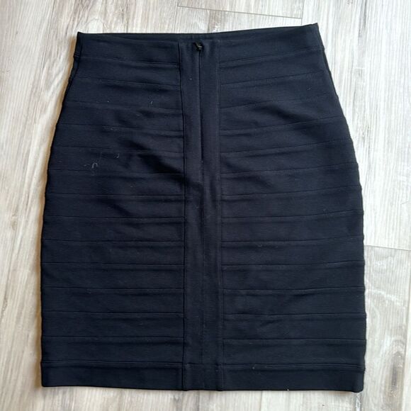 Express Black High Waist Black Banded Skirt Size 4 A-Line - Picture 2 of 3